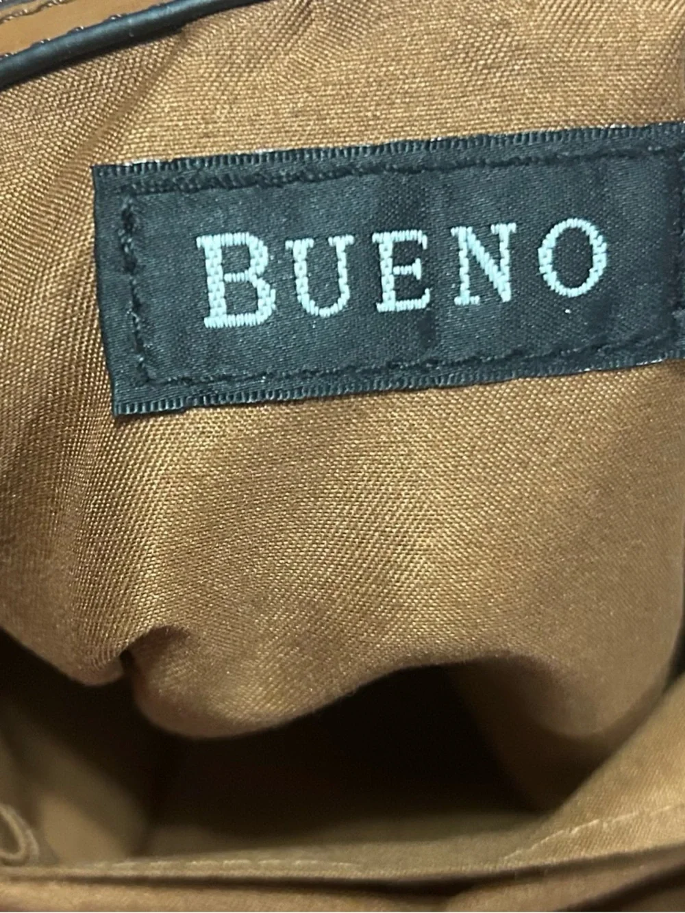 Men's Tan Leather-Texture Messenger Crossbody Bag - Casual Everyday Carry Bueno